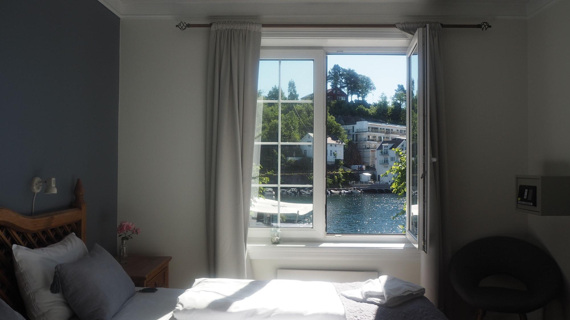 Tvedestrand Fjordhotell - Unike Hoteller ภายนอก รูปภาพ