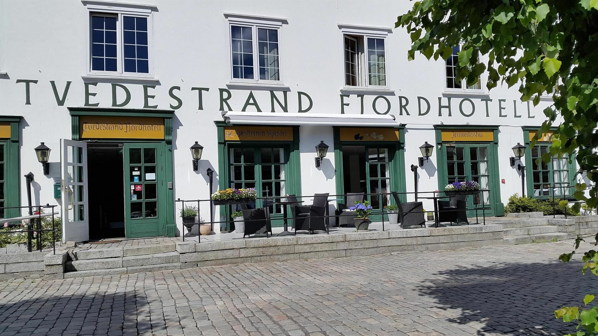 Tvedestrand Fjordhotell - Unike Hoteller ภายนอก รูปภาพ